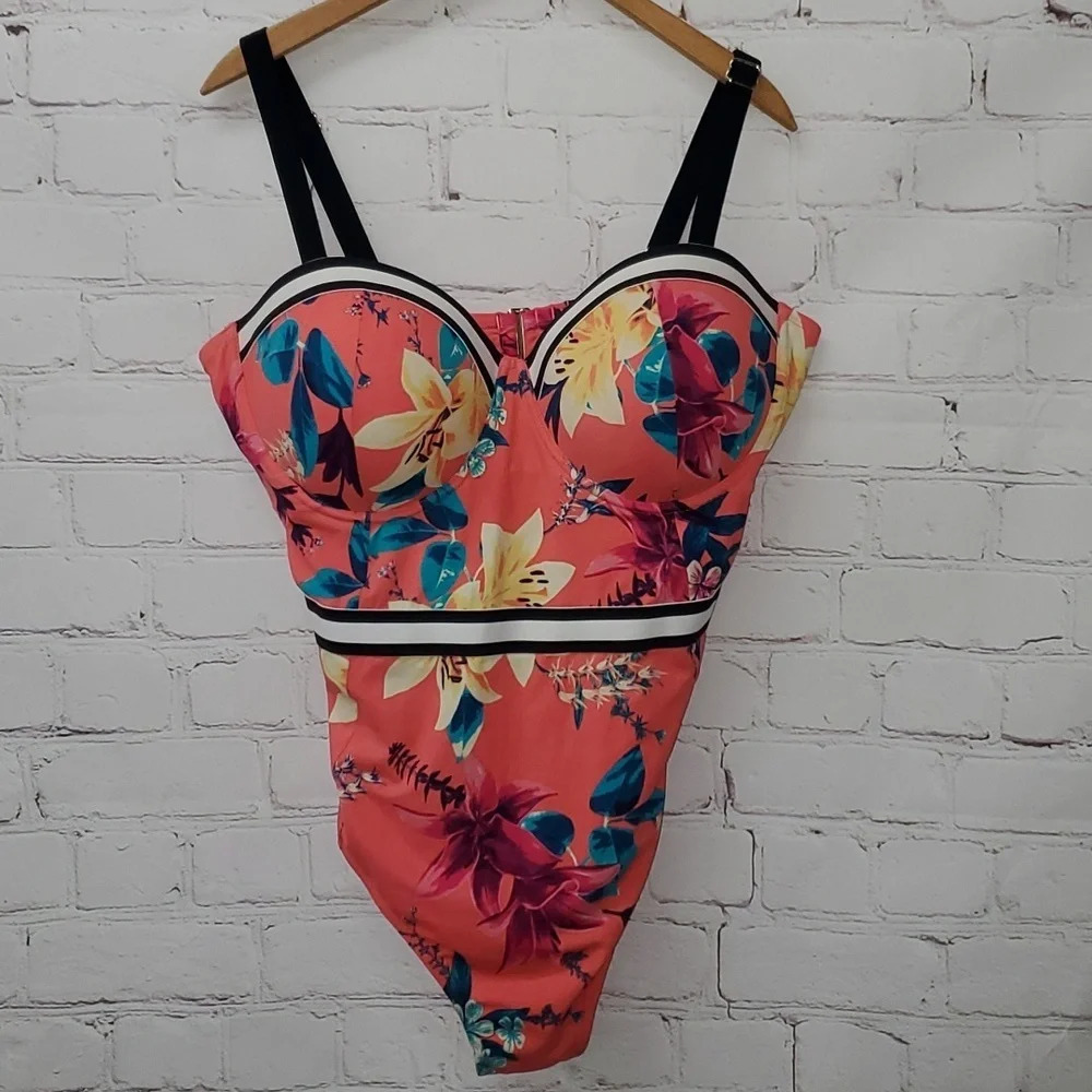 Boutique Plus Underwire Coral Hawaiian Floral One Piece Swimsuit Size 1x‎